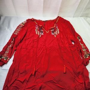 Rose & Thyme Size 1X Floral Embroidery V-Neck Long Sleeve Tasseled Tunic Top Red